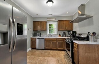 2766 Union Ave in Memphis, TN - Building Photo - Building Photo