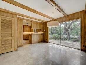 6009 Mountainclimb Dr in Austin, TX - Building Photo - Building Photo