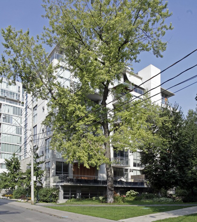 20 Niagara St in Toronto, ON - Building Photo - Building Photo