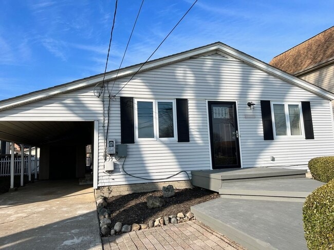 property at 38215 Circle Dr