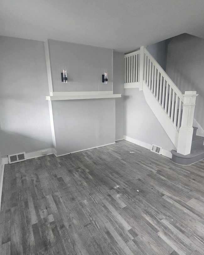 1661 Methyl St in Pittsburgh, PA - Building Photo - Building Photo