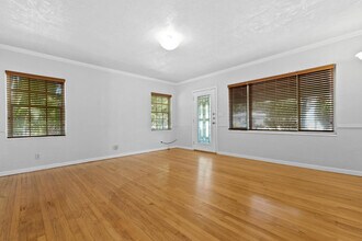 609 NE 9th Ave in Fort Lauderdale, FL - Building Photo - Building Photo