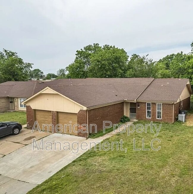 property at 2320 S 84th E Ave
