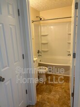 261 Monroe St in Bristol, VA - Building Photo - Building Photo