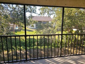 885 Mecca Dr in Sarasota, FL - Building Photo