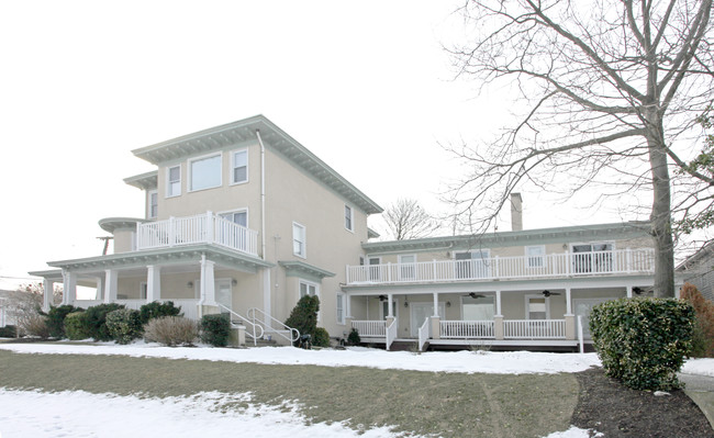 1211 Grand Ave in Asbury Park, NJ - Building Photo - Building Photo