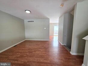 347 Glenn Rose Cir in King of Prussia, PA - Building Photo - Building Photo