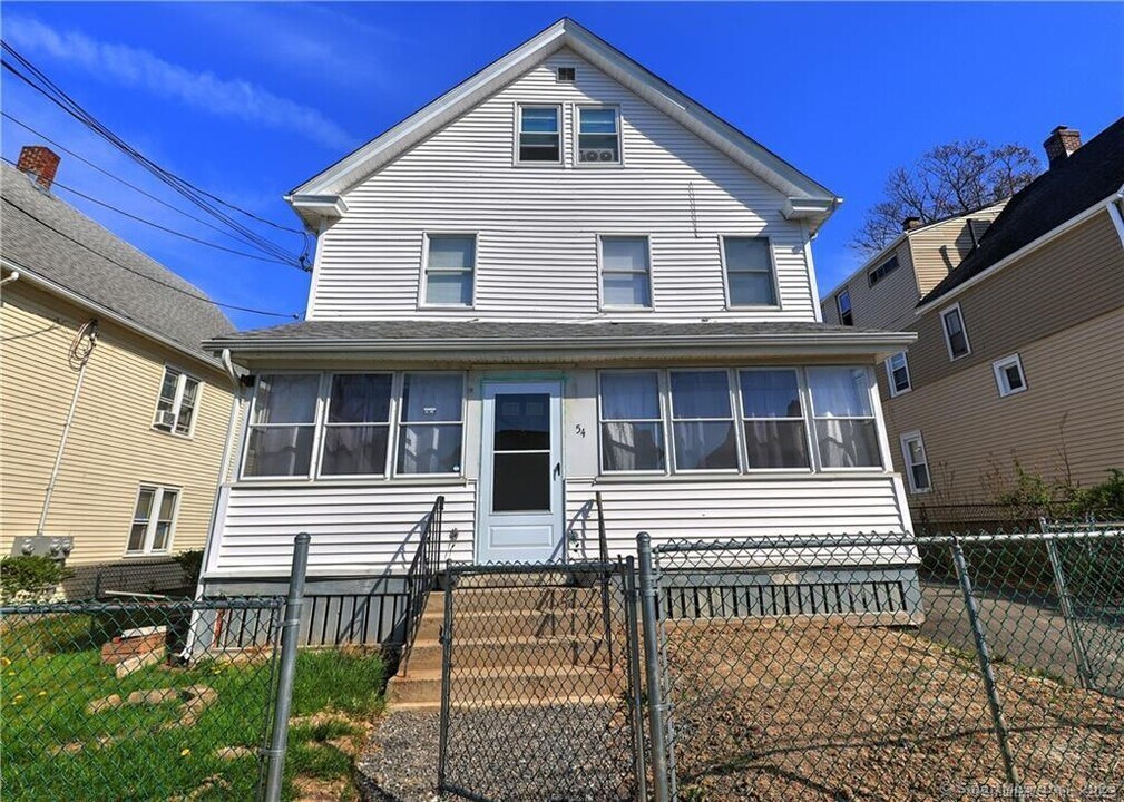 54 Roosevelt St in Hartford, CT - Building Photo