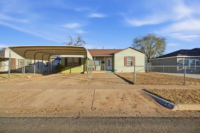 property at 2604 2nd Pl