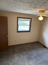 4602 Castlebar St NW in Canton, OH - Building Photo - Building Photo