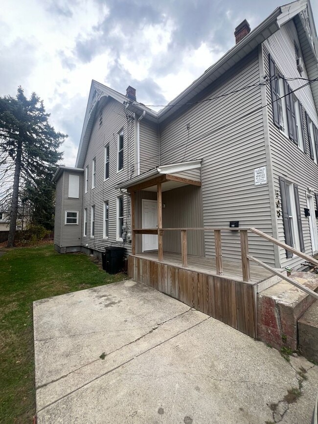 property at 508-10 E 6th St