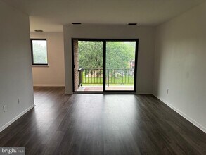 6011 Majors Ln in Columbia, MD - Building Photo - Building Photo