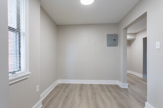 Capitol Square in Brentwood, MD - Building Photo - Interior Photo