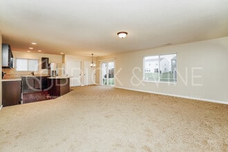 4964 Grimm Dr in Columbus, OH - Building Photo - Building Photo