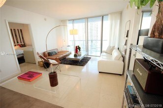 465 Brickell Ave-Unit -2103 in Miami, FL - Building Photo - Building Photo