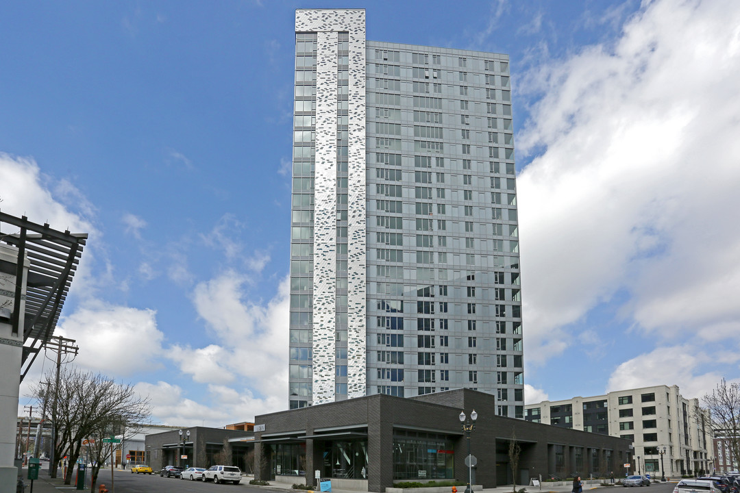 NV Apartments in Portland, OR - Building Photo