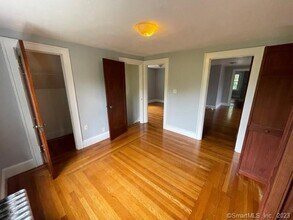133 W Rock Ave in New Haven, CT - Building Photo - Building Photo