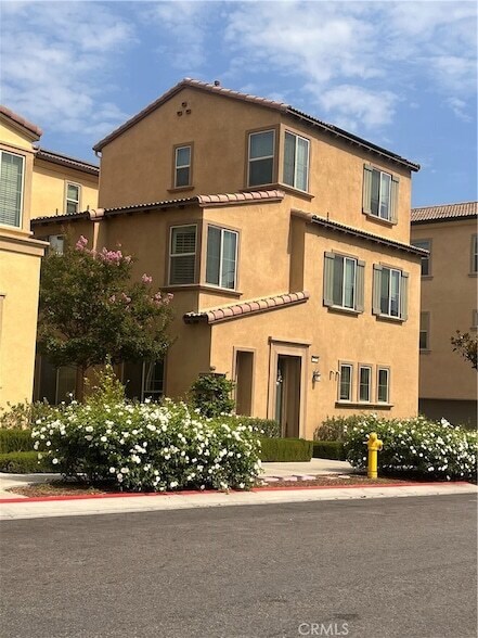 2265 Apple Ct in Upland, CA - Building Photo - Building Photo