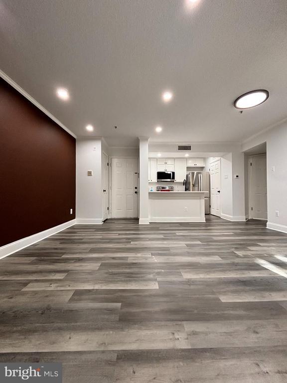 1504 Lincoln Way in McLean, VA - Building Photo - Building Photo