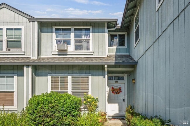 property at 1507 Pinebrook Pl