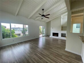 637 13th St in Manhattan Beach, CA - Building Photo - Building Photo