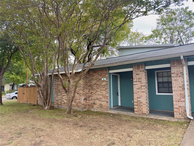 115 Waller St in Austin, TX - Foto de edificio - Building Photo