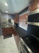 19550 SW 103rd Ct in Cutler Bay, FL - Building Photo - Building Photo