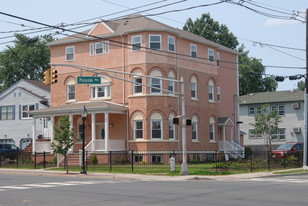 137 Roosevelt Ave Apartments