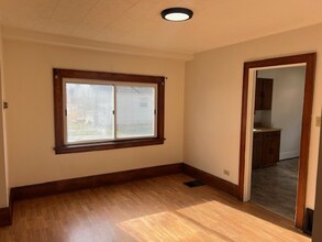 2190 East Ave in Akron, OH - Building Photo - Building Photo