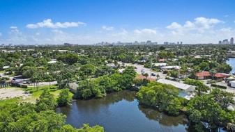 2019-2023 NE 15th Ave in Wilton Manors, FL - Building Photo