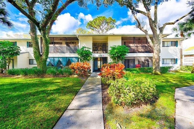 property at 3259 Fox Chase Cir