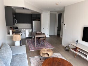 1390 Putnam Ave, Unit 4R in Brooklyn, NY - Building Photo - Building Photo