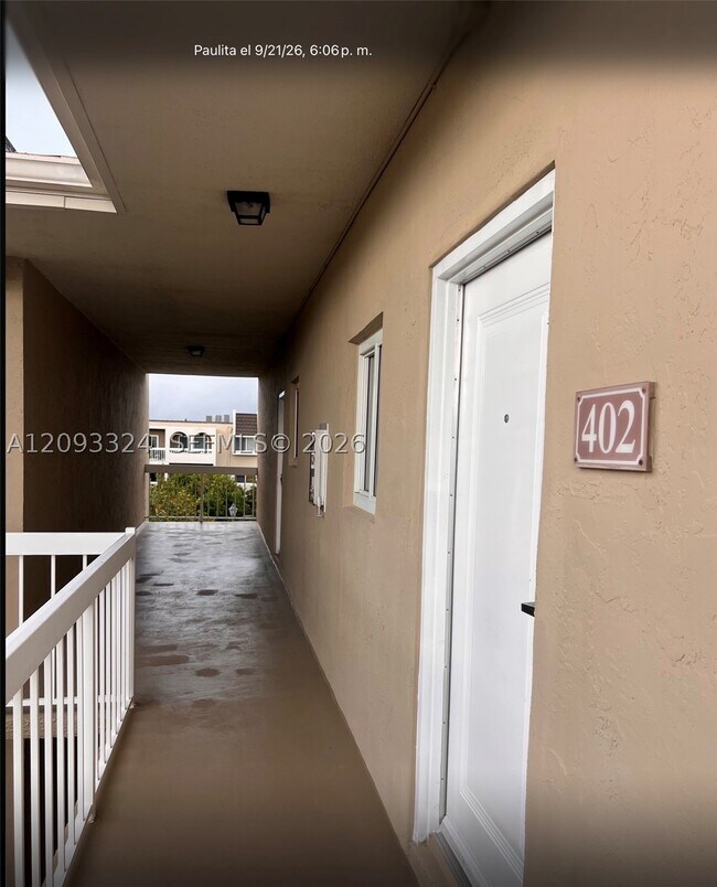 7732 Camino Real