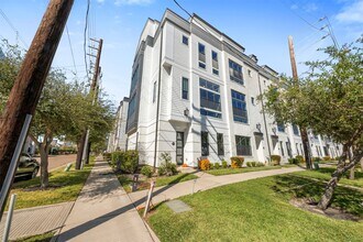 1122 Ennis St in Houston, TX - Building Photo - Building Photo