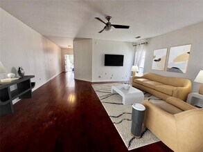 2209 Independence Dr in Austin, TX - Building Photo - Building Photo