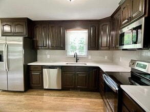 103 Crescent Dr in Princeton, NC - Foto de edificio - Building Photo