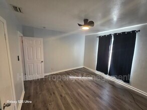1425 40th St S in St. Petersburg, FL - Foto de edificio - Building Photo