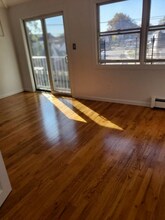 9-15 College Pl-Unit -2 in Queens, NY - Building Photo - Building Photo