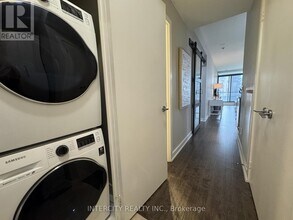 438-438 King St W in Toronto, ON - Building Photo - Building Photo