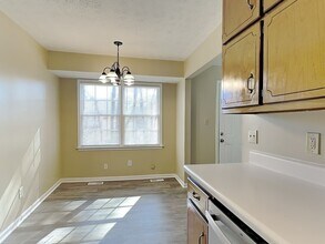 1029 Terance Ave in Jonesboro, GA - Building Photo - Building Photo