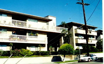 Redlands Del Ray Apartments