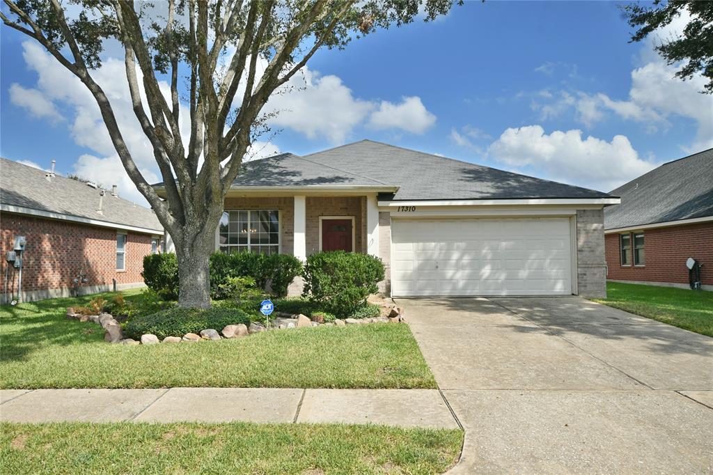 17310 Misty Cross Dr in Houston, TX - Building Photo