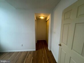 135 W Main St-Unit -1 in Wardensville, WV - Building Photo - Building Photo