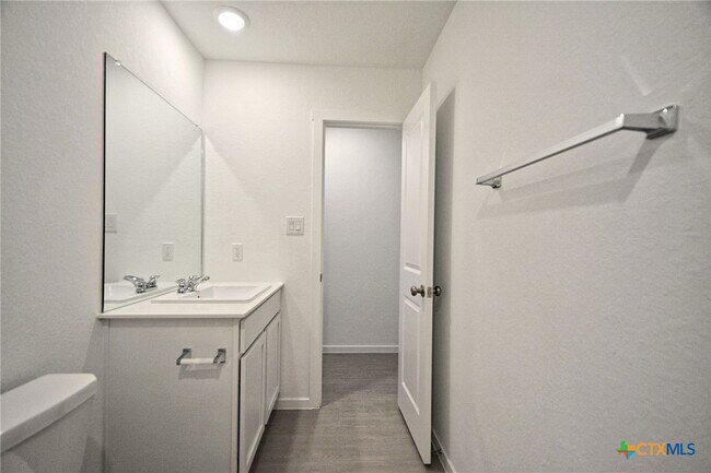 property at 754 Tower Hl Vw