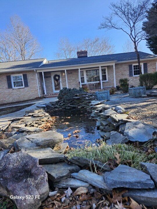 8109 Concho Rd in Richmond, VA - Building Photo