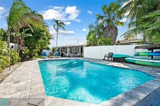2801 NE 59th St in Fort Lauderdale, FL - Building Photo - Building Photo