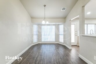804 Courson Dr in Desoto, TX - Building Photo - Building Photo