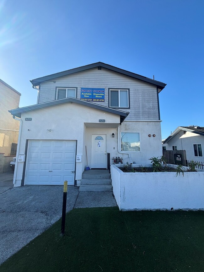 property at 426 W 109th Pl