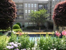 1315 East Blvd, Unit 412 in Charlotte, NC - Building Photo