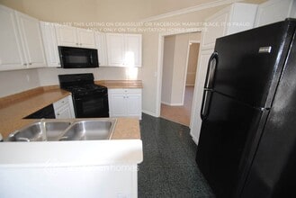 705 Avalon Forest Dr NW in Lawrenceville, GA - Foto de edificio - Building Photo